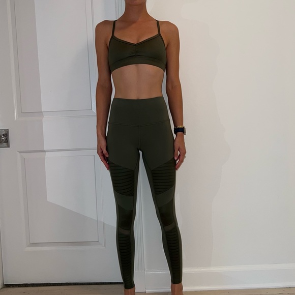 Alo Yoga Workout Set